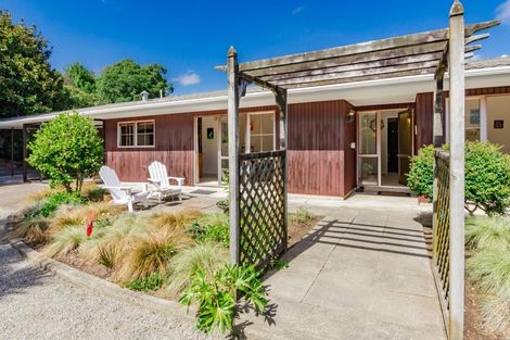 Photo of property in 9 Iti Grove, Waikanae, 5036