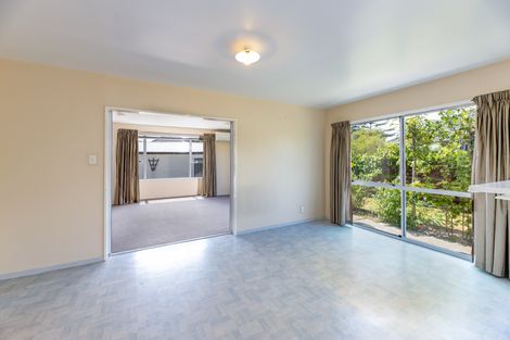Photo of property in 1/8 Kyeburn Place, Avonhead, Christchurch, 8042