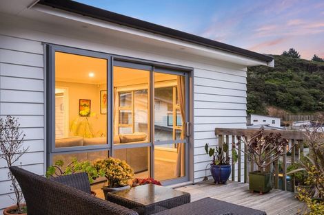 Photo of property in 3 Shoal Place, Whitby, Porirua, 5024