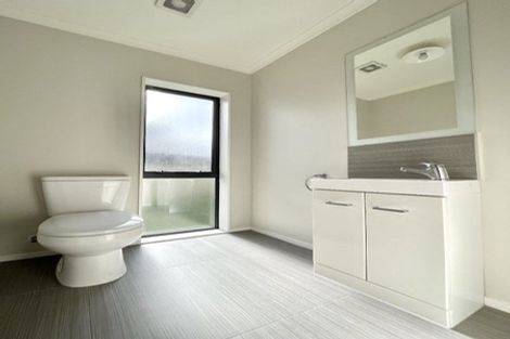 Photo of property in 36 Cresswell Place, Johnsonville, Wellington, 6037