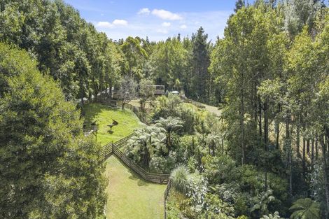 Photo of property in 2 Cowan Bay Road, Pohuehue, Warkworth, 0983