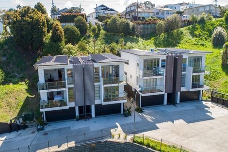 Photo of property in 8b Huka Road, Birkenhead, Auckland, 0626