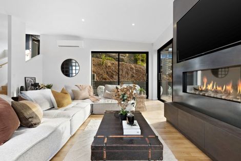 Photo of property in 5 Lancewood Lane, Queenstown, 9300