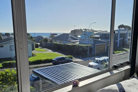 Photo of property in 25a-d Tireti Road, Titahi Bay, Porirua, 5022