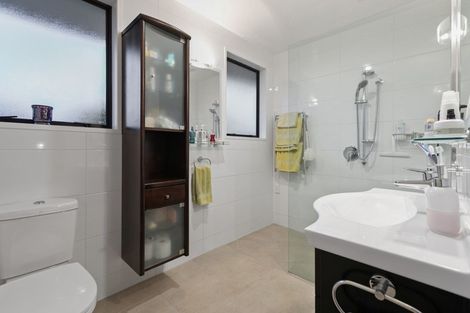 Photo of property in 13 Hinewa Road, Otumoetai, Tauranga, 3110