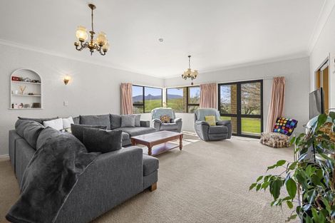 Photo of property in 522 Waimanu Road, Pukeatua, 3880