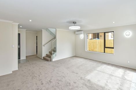 Photo of property in 25a Bunnythorpe Road, Papakura, 2110