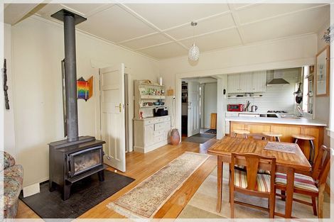 Photo of property in 42 Nuku Street, Tangimoana, 4822