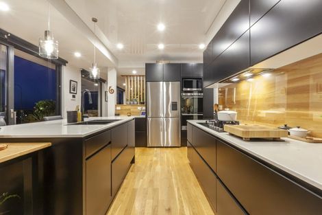 Photo of property in 101 Kakariki Grove, Waikanae, 5036