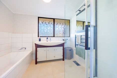 Photo of property in 21 Abbotsford Road, Waipawa, 4210