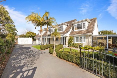 Photo of property in 5 Tamati Place, Merrilands, New Plymouth, 4312