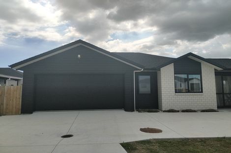 Photo of property in 2 Lavey Road, Flat Bush, Auckland, 2019