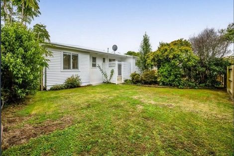Photo of property in 5 Nikau Street, Inglewood, 4330