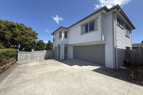 Photo of property in 24c Bradbury Road, Botany Downs, Auckland, 2010