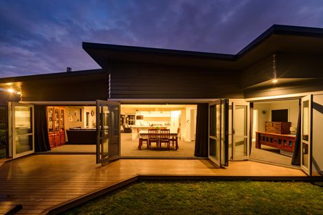 Photo of property in 113 James Line, Kelvin Grove, Palmerston North, 4414