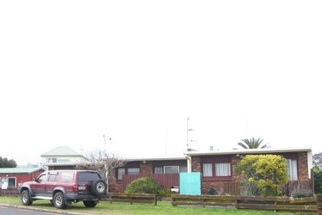Photo of property in 1/16 Tweed Street, Mount Maunganui, 3116