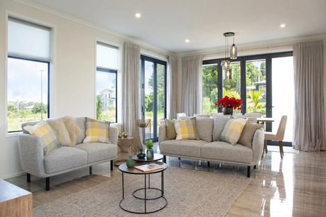 Photo of property in 26 Emerald Avenue, Rosehill, 2113