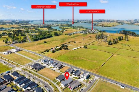 Photo of property in 17 Uatoto Road, Clarks Beach, 2122