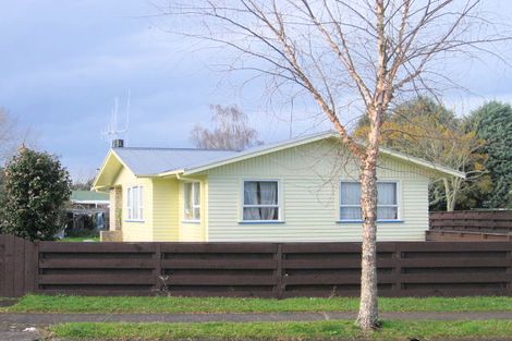 Photo of property in 28 Joanna Place, Deanwell, Hamilton, 3206