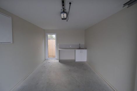 Photo of property in 5a Gill Avenue, Te Atatu Peninsula, Auckland, 0610