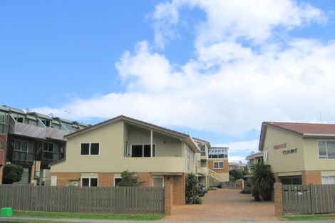 Photo of property in 60 Maunganui Road, Mount Maunganui, 3116