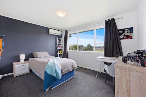 Photo of property in 16 Judkins Crescent, Cockle Bay, Auckland, 2014