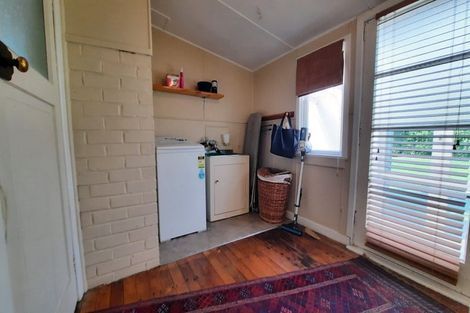 Photo of property in 27 Halsey Street, Clinton, 9534