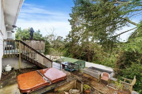 Photo of property in 17 Lysander Crescent, Beach Haven, Auckland, 0626