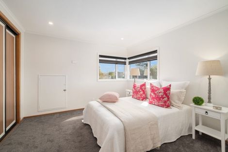 Photo of property in 73 Grahams Road, Burnside, Christchurch, 8041