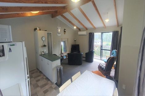 Photo of property in 12 Puketiro Place, Paihia, 0200