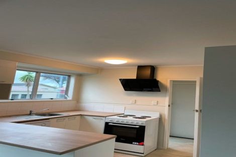 Photo of property in 20 Ewbank Place, Manurewa, Auckland, 2102