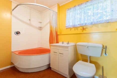 Photo of property in 6 Tahi Road, Paraparaumu Beach, Paraparaumu, 5032