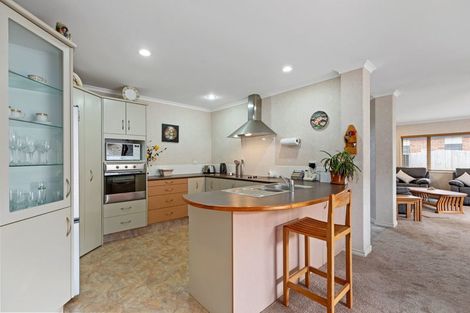 Photo of property in 72a Beachwater Drive, Papamoa Beach, Papamoa, 3118