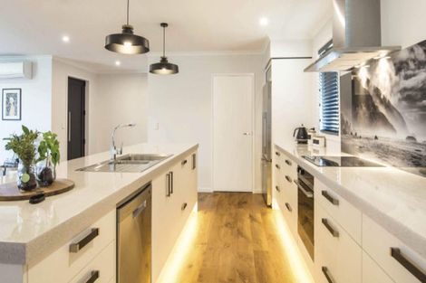 Photo of property in 671 Frankley Road, Hurworth, New Plymouth, 4371