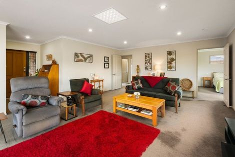 Photo of property in 10 Merrimana Drive, Thames, 3500