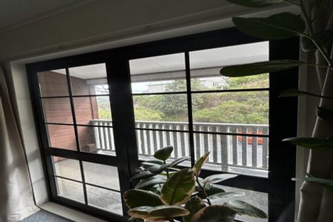Photo of property in 20 Melrose Road, Island Bay, Wellington, 6023