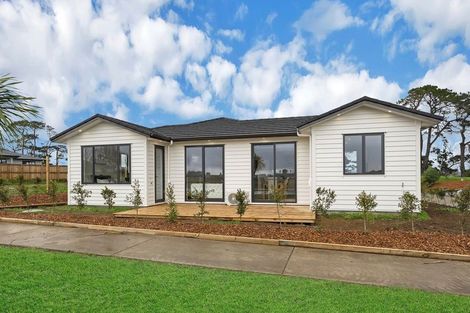 Photo of property in 14a Mclarin Road, Glenbrook, 2681