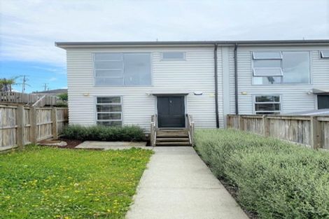 Photo of property in 1 Kaneke Place, Glen Eden, Auckland, 0602