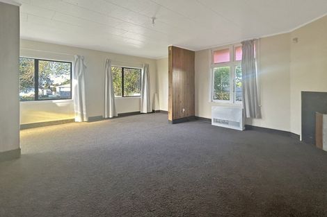 Photo of property in 37 Manuka Street, Castlecliff, Whanganui, 4501