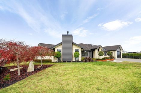 Photo of property in 34 Mike Smith Drive, Cambridge, 3434