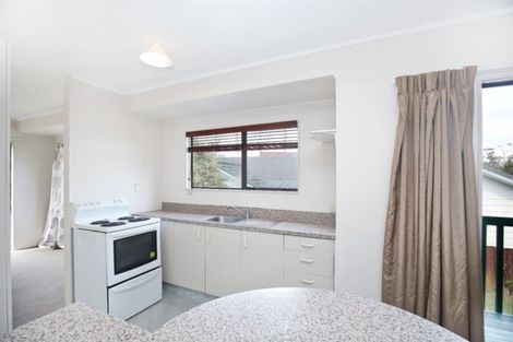 Photo of property in 10 Frosses Place, Massey, Auckland, 0614
