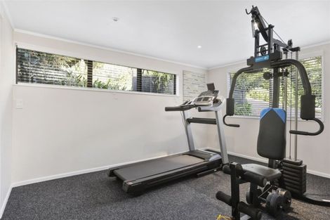 Photo of property in 44 Rewarewa Road, Te Atatu Peninsula, Auckland, 0610