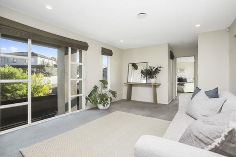 Photo of property in 41 Sapperton Drive, Henderson, Auckland, 0612