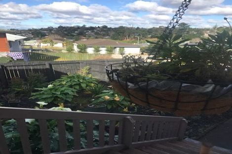 Photo of property in 7 Frosses Place, Massey, Auckland, 0614