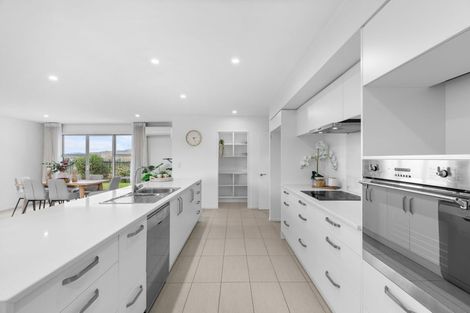 Photo of property in 19 Maka Lane, Halswell, Christchurch, 8025