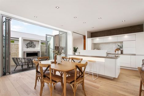 Photo of property in 198 Salisbury Street, Christchurch Central, Christchurch, 8013