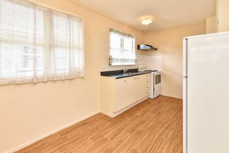 Photo of property in 70 Cargill Street, Papakura, 2110