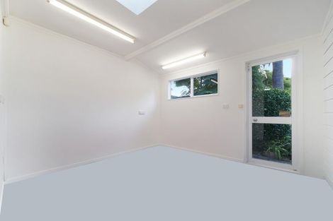 Photo of property in 13 Gilberd Place, Torbay, Auckland, 0630