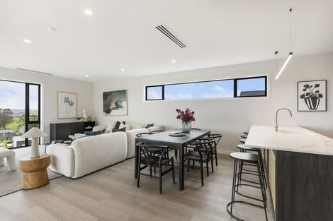 Photo of property in 33 Kikorangi Drive, Wainui, 0992