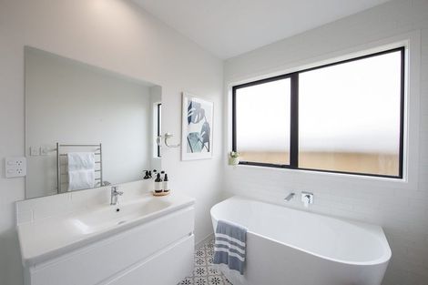 Photo of property in 211 Adler Drive, Ohauiti, Tauranga, 3112